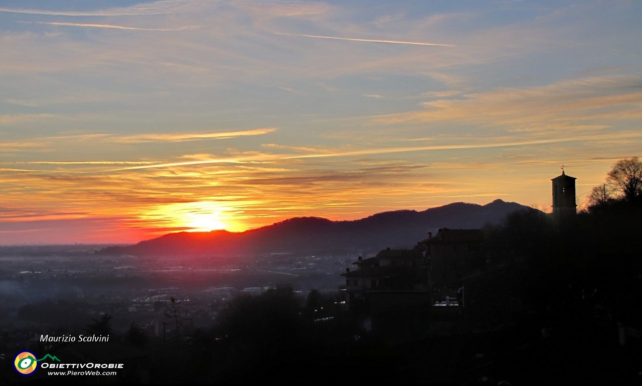 60 Tramonto di Monte Canto....JPG